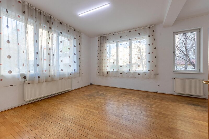 Iancului, Ferdinand, 100mp, parter inalt